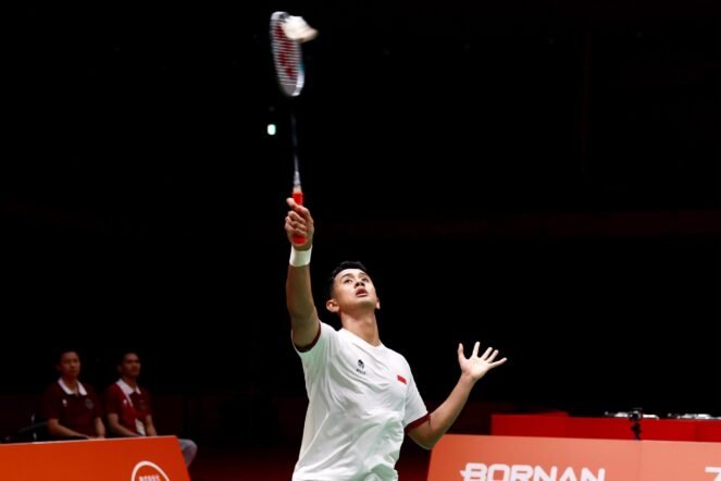 Perjuangan Alwi Farhan terhenti di semifinal Asian Games 2026 (FOTO : PBSI)