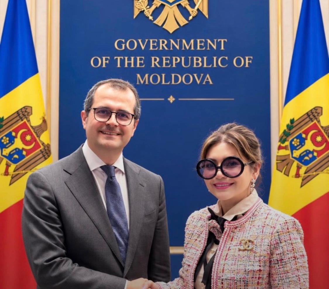 H.E. Vasile Tofan, Perdana Menteri Republik Moldova bersama Prof. dr. Deby Vinski, MSc, PhD tokoh Internasional di bidang Anti Aging, StemCell dan Regenerative Medicine(Foto: Ist)