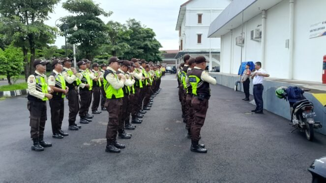 Melalui pelatihan Gada Pratama, KAI Services ingin membentuk calon tenaga pengamanan yang memiliki kompetensi dan sikap profesional dalam menjalankan tugas(Foto : KAI Services